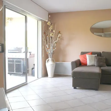 Studio Avenue Des Golfs Сен-Рафаэль